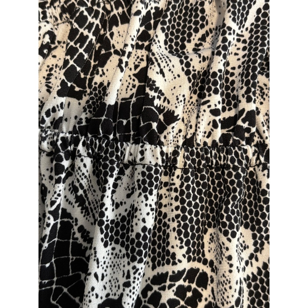 Muse SZ 12 Black White Floral Stretch Midi Dress. Vacation Sun Party Casual EUC - Picture 10 of 10